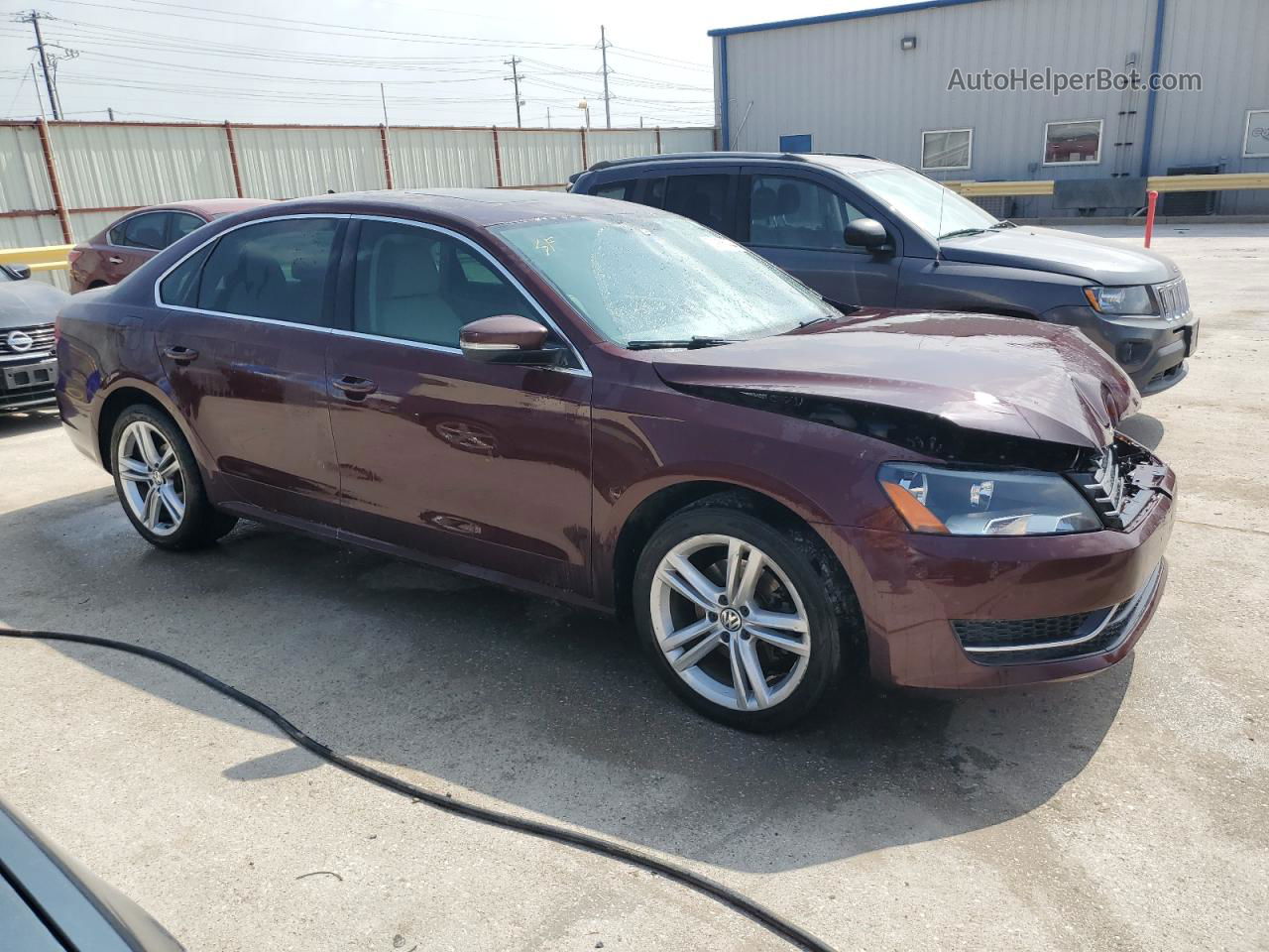 2014 Volkswagen Passat Se Maroon vin: 1VWBN7A3XEC064142