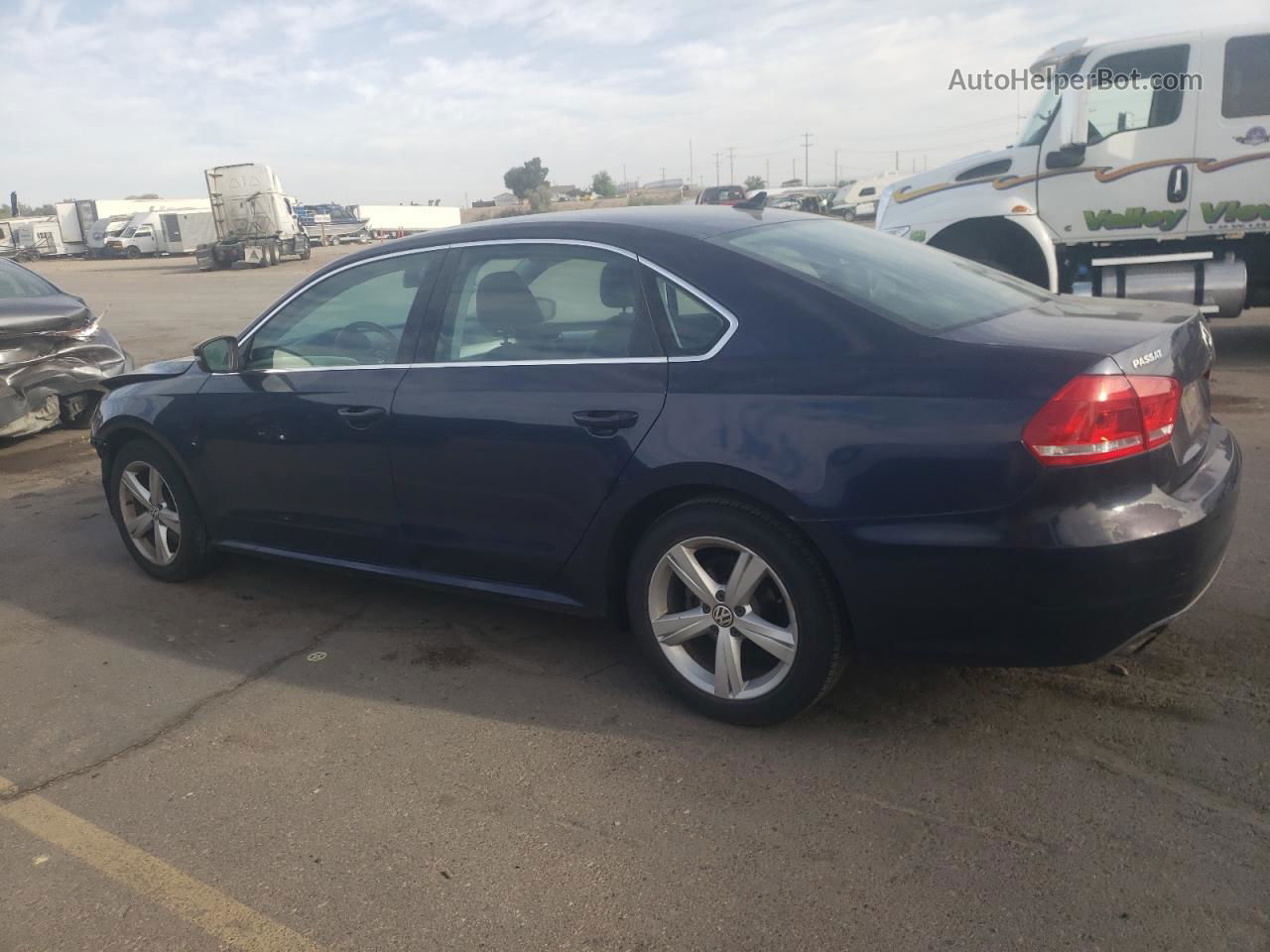 2013 Volkswagen Passat Se Черный vin: 1VWBP7A30DC066832