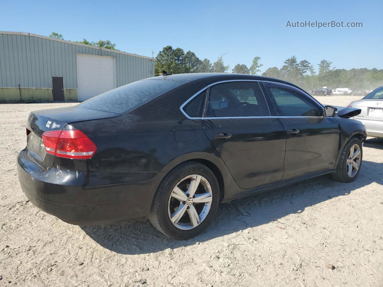 2013 Volkswagen Passat Se Black vin: 1VWBP7A30DC072632