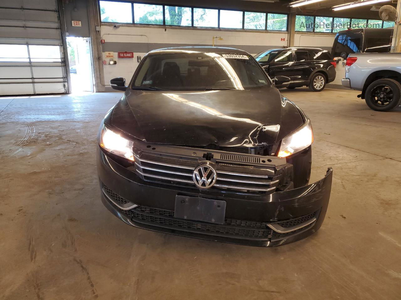 2013 Volkswagen Passat Se Black vin: 1VWBP7A30DC118301