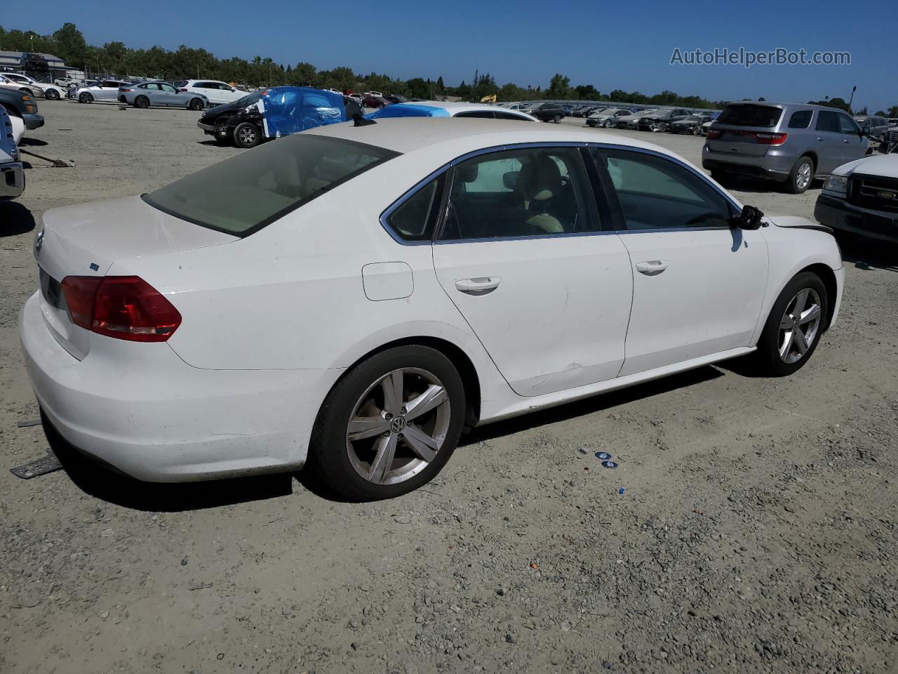 2012 Volkswagen Passat Se White vin: 1VWBP7A31CC078437