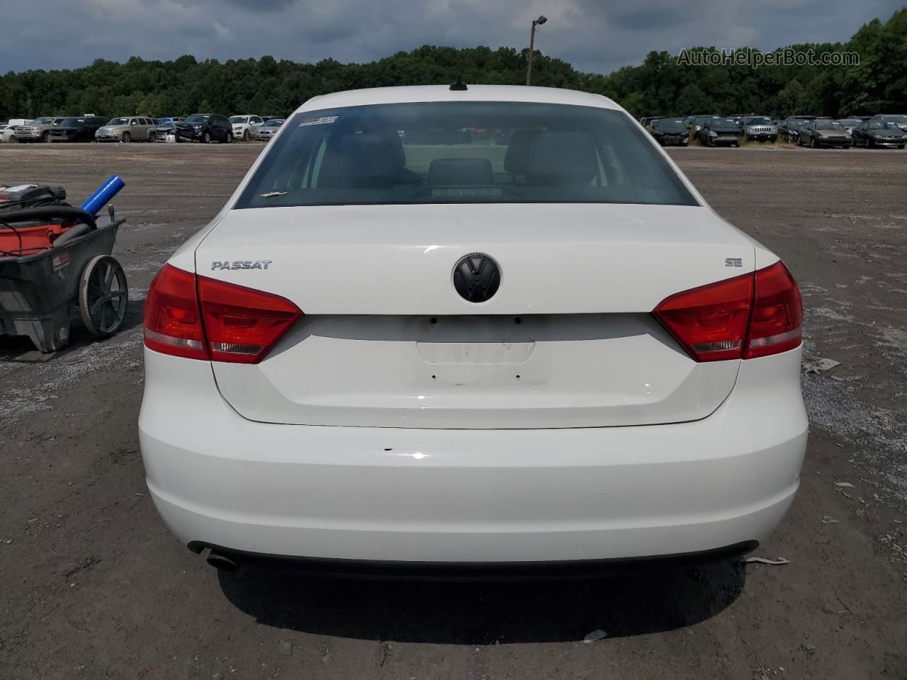 2012 Volkswagen Passat Se Белый vin: 1VWBP7A32CC069875