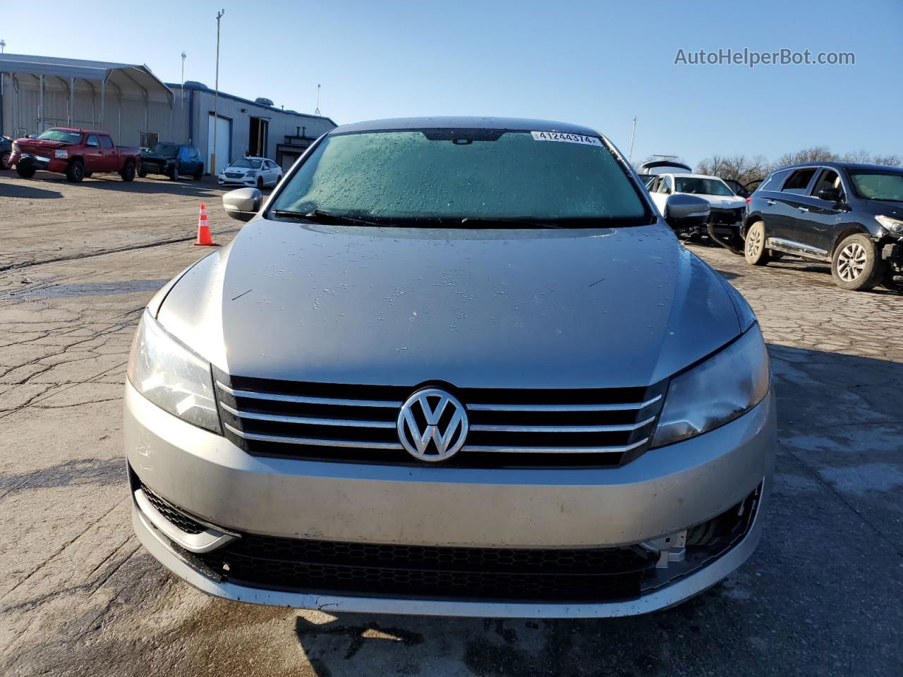 2013 Volkswagen Passat Se Серебряный vin: 1VWBP7A32DC014151