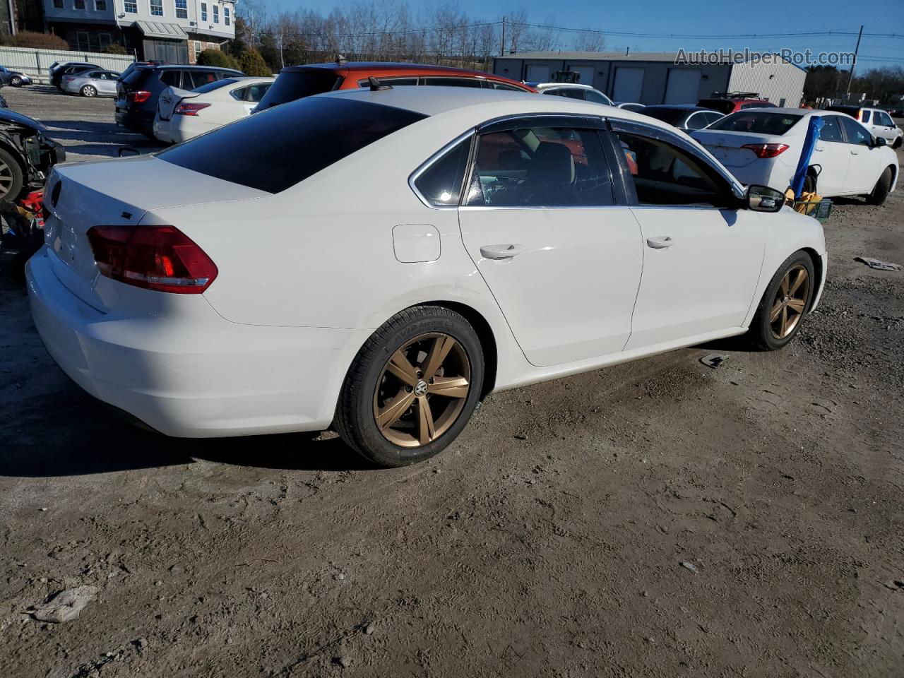 2013 Volkswagen Passat Se White vin: 1VWBP7A32DC102262