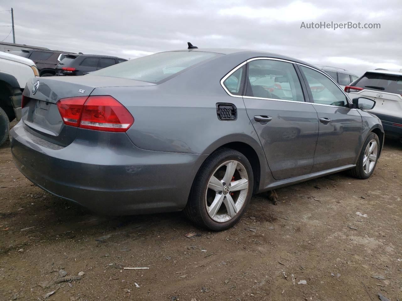 2013 Volkswagen Passat Se Gray vin: 1VWBP7A32DC109910