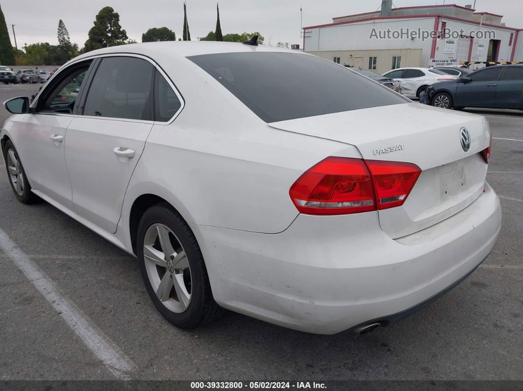 2012 Volkswagen Passat 2.5l Se White vin: 1VWBP7A33CC070212