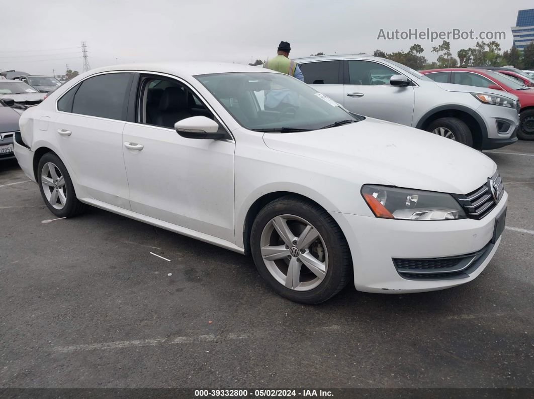 2012 Volkswagen Passat 2.5l Se White vin: 1VWBP7A33CC070212