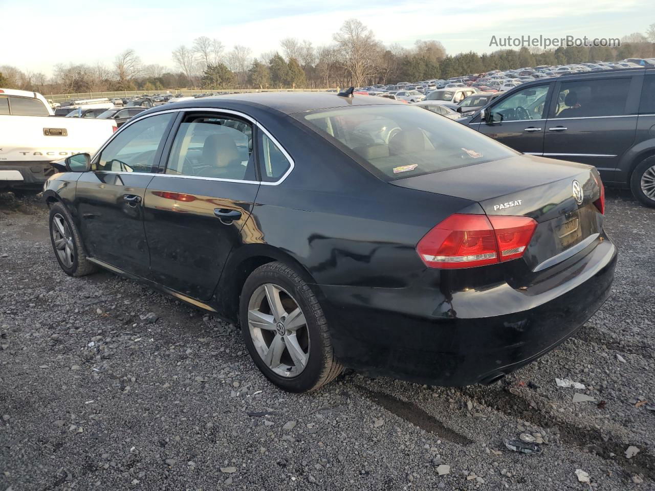 2013 Volkswagen Passat Se Black vin: 1VWBP7A33DC048521