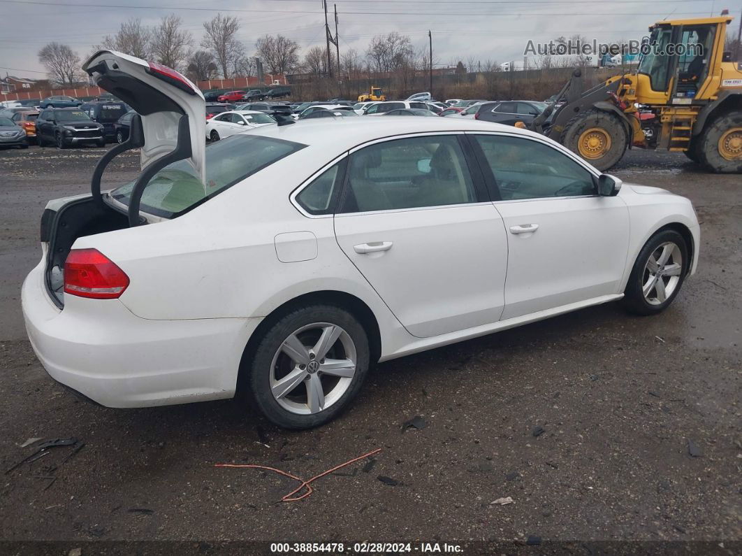 2013 Volkswagen Passat Se White vin: 1VWBP7A33DC062418