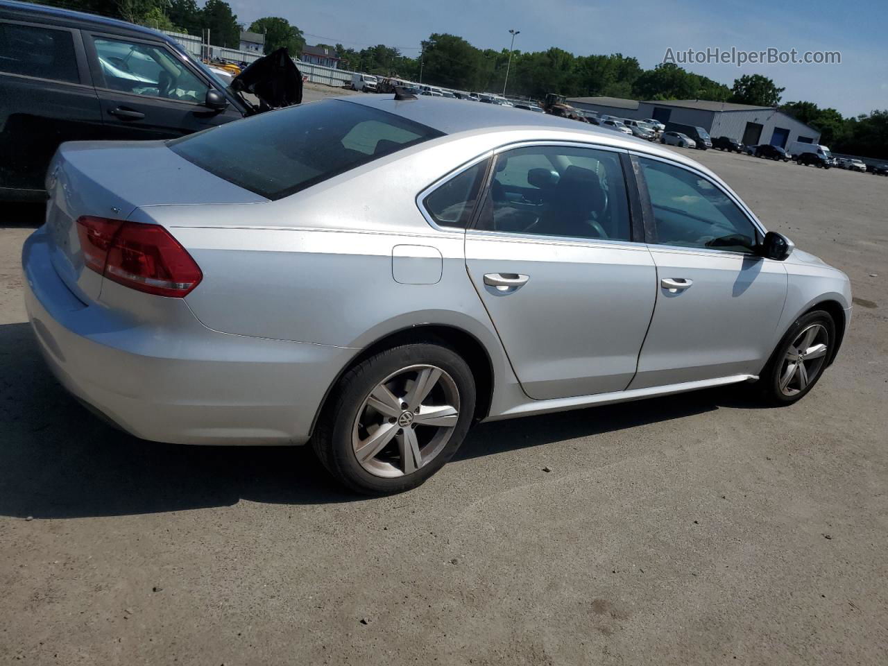 2013 Volkswagen Passat Se Gray vin: 1VWBP7A33DC091398