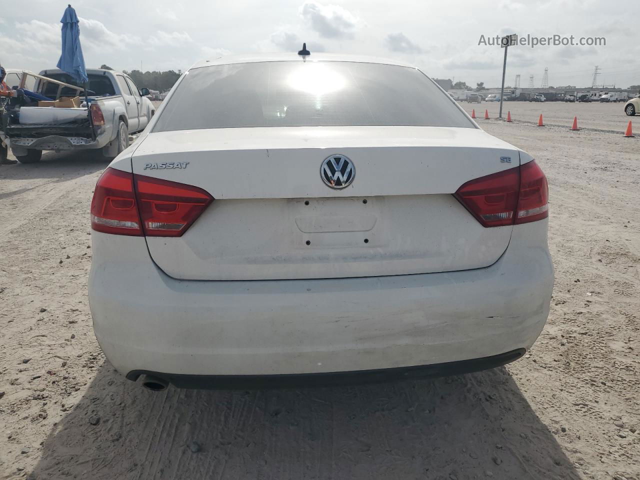 2012 Volkswagen Passat Se Белый vin: 1VWBP7A34CC106246