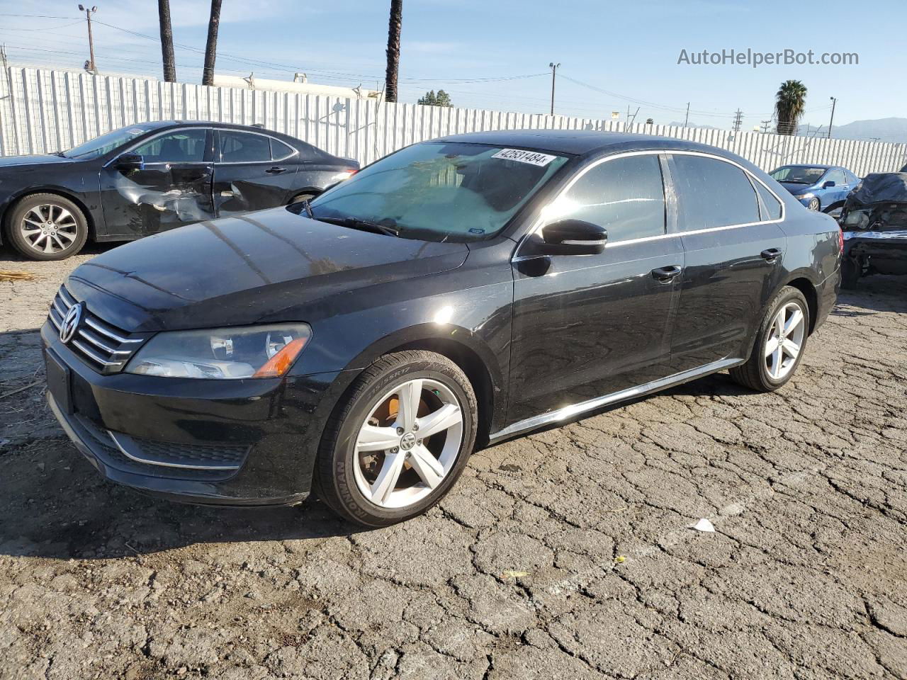 2013 Volkswagen Passat Se Black vin: 1VWBP7A34DC064176