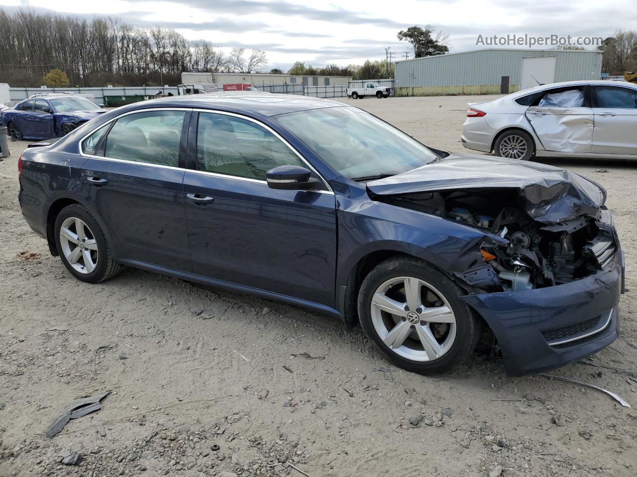 2013 Volkswagen Passat Se Blue vin: 1VWBP7A34DC130306