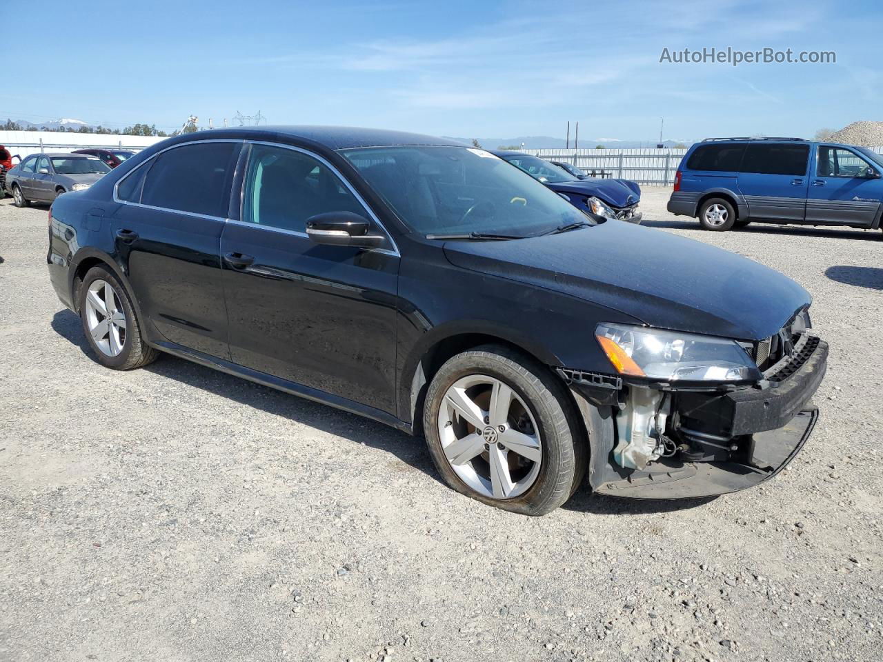 2013 Volkswagen Passat Se Black vin: 1VWBP7A35DC140049