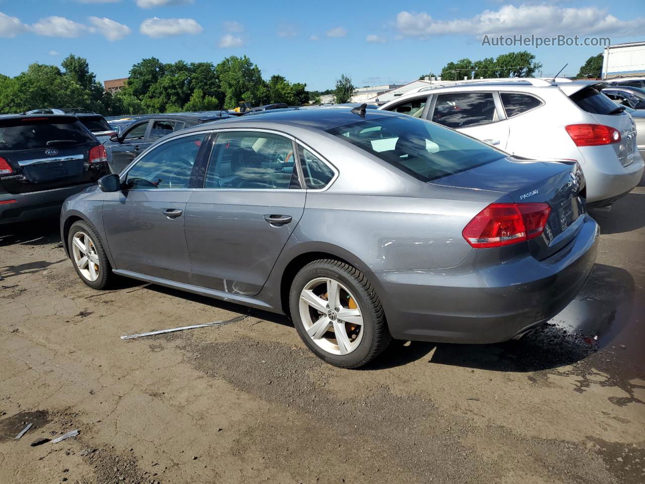 2013 Volkswagen Passat Se Gray vin: 1VWBP7A36DC036329