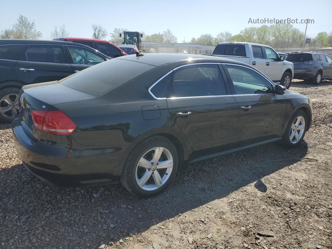 2013 Volkswagen Passat Se Black vin: 1VWBP7A36DC047072