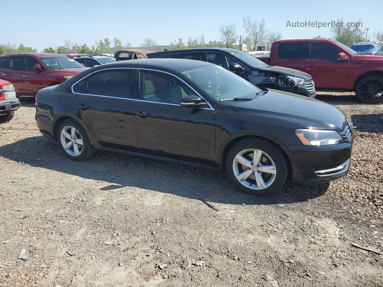 2013 Volkswagen Passat Se Black vin: 1VWBP7A36DC047072