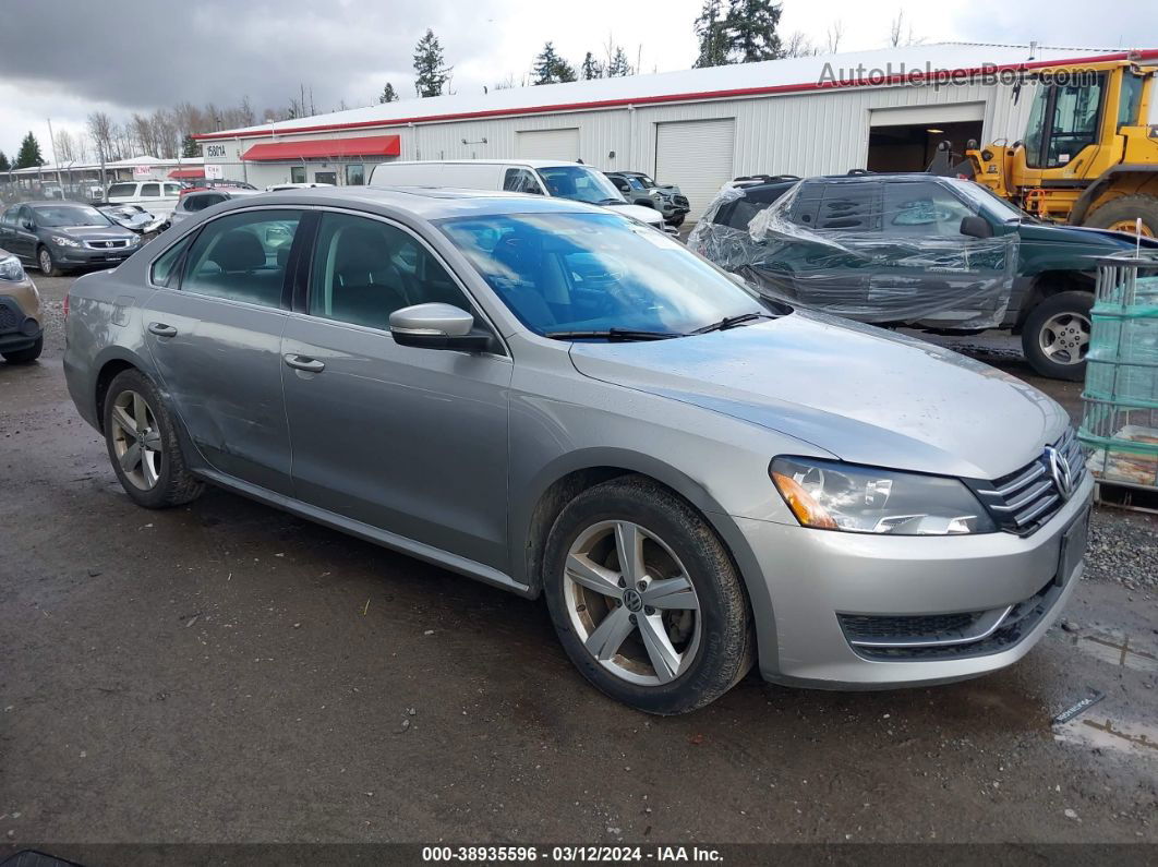 2013 Volkswagen Passat 2.5l Se Серебряный vin: 1VWBP7A36DC071937