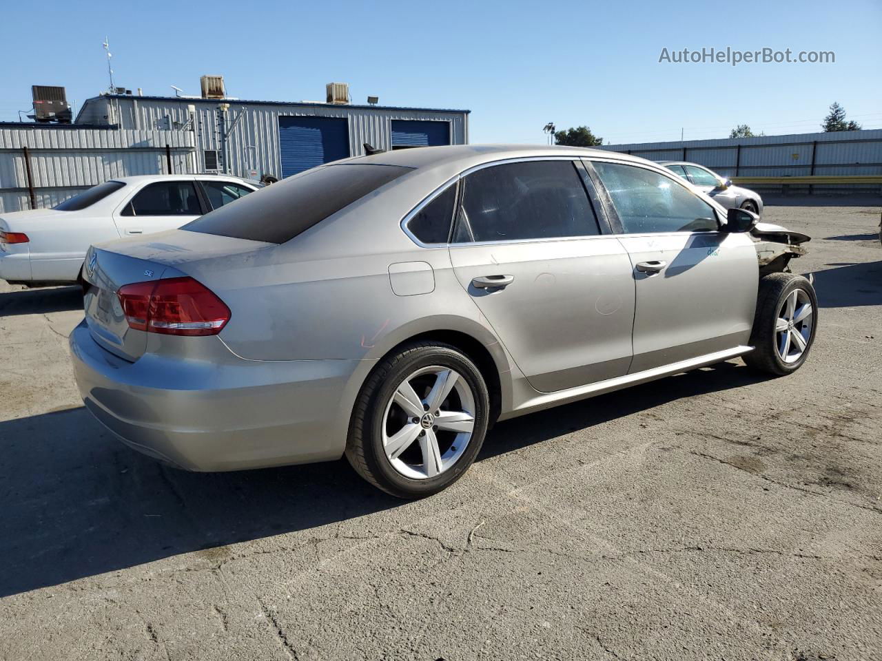 2012 Volkswagen Passat Se Beige vin: 1VWBP7A37CC084422