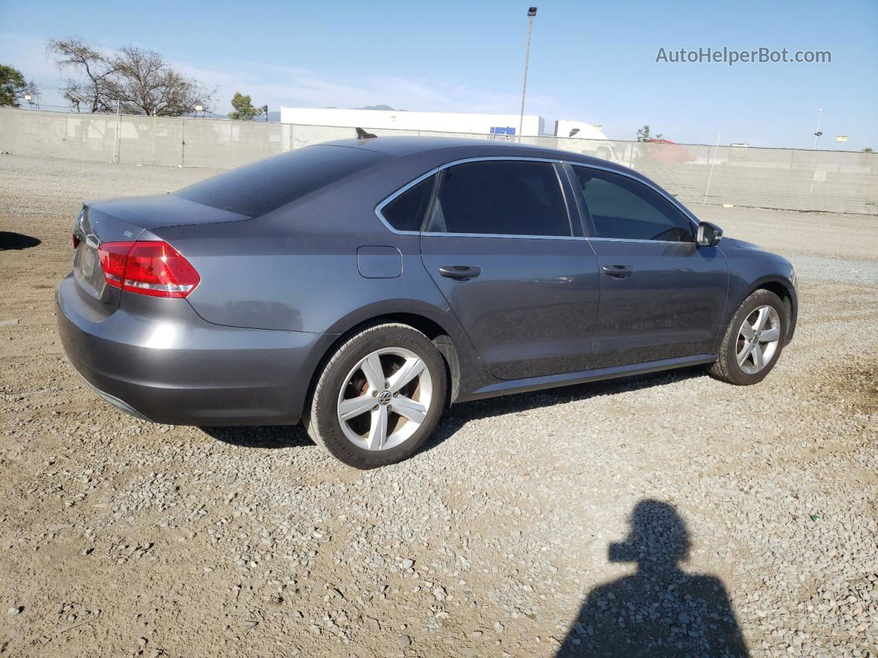 2013 Volkswagen Passat Se Gray vin: 1VWBP7A37DC001475