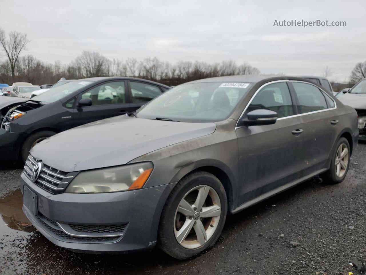 2013 Volkswagen Passat Se Gray vin: 1VWBP7A39DC035837