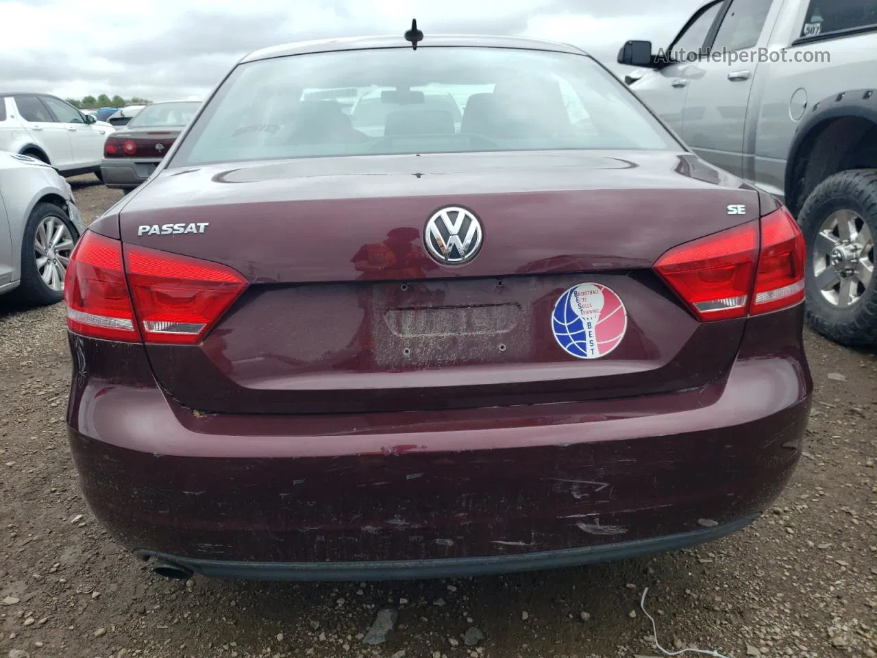 2012 Volkswagen Passat Se Maroon vin: 1VWBP7A3XCC015286