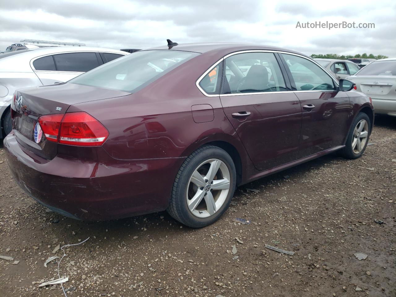 2012 Volkswagen Passat Se Maroon vin: 1VWBP7A3XCC015286