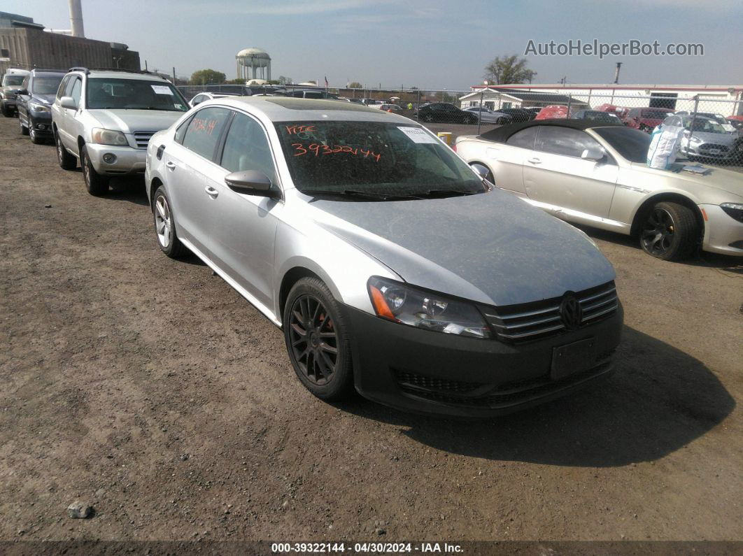 2012 Volkswagen Passat 2.5l Se Silver vin: 1VWBP7A3XCC042164