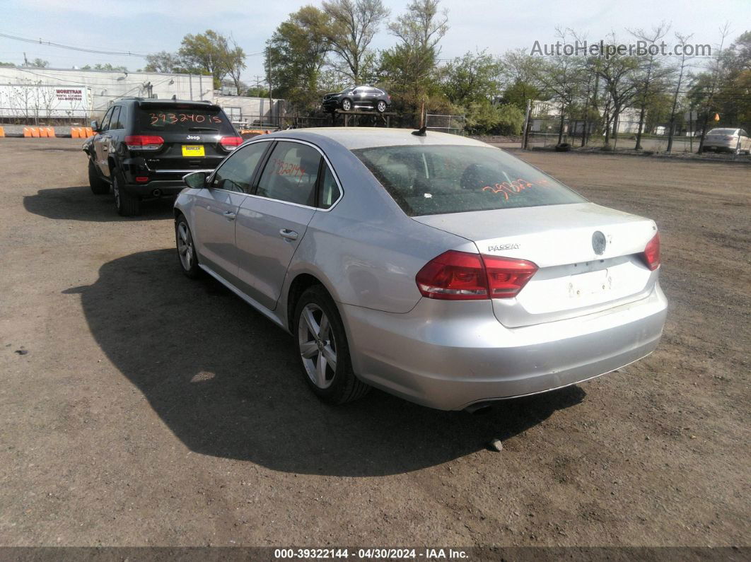 2012 Volkswagen Passat 2.5l Se Silver vin: 1VWBP7A3XCC042164