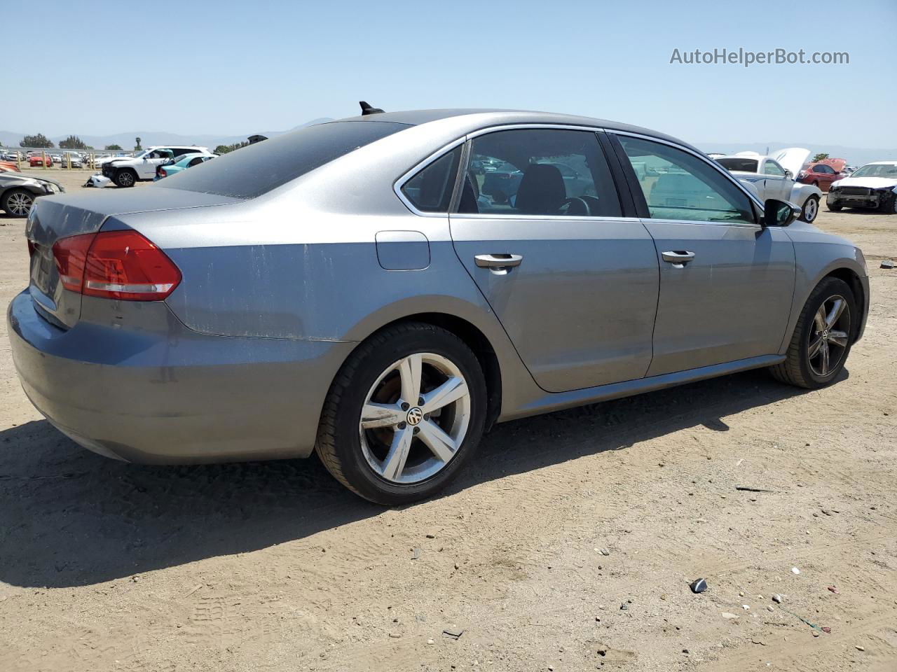 2012 Volkswagen Passat Se Gray vin: 1VWBP7A3XCC096645