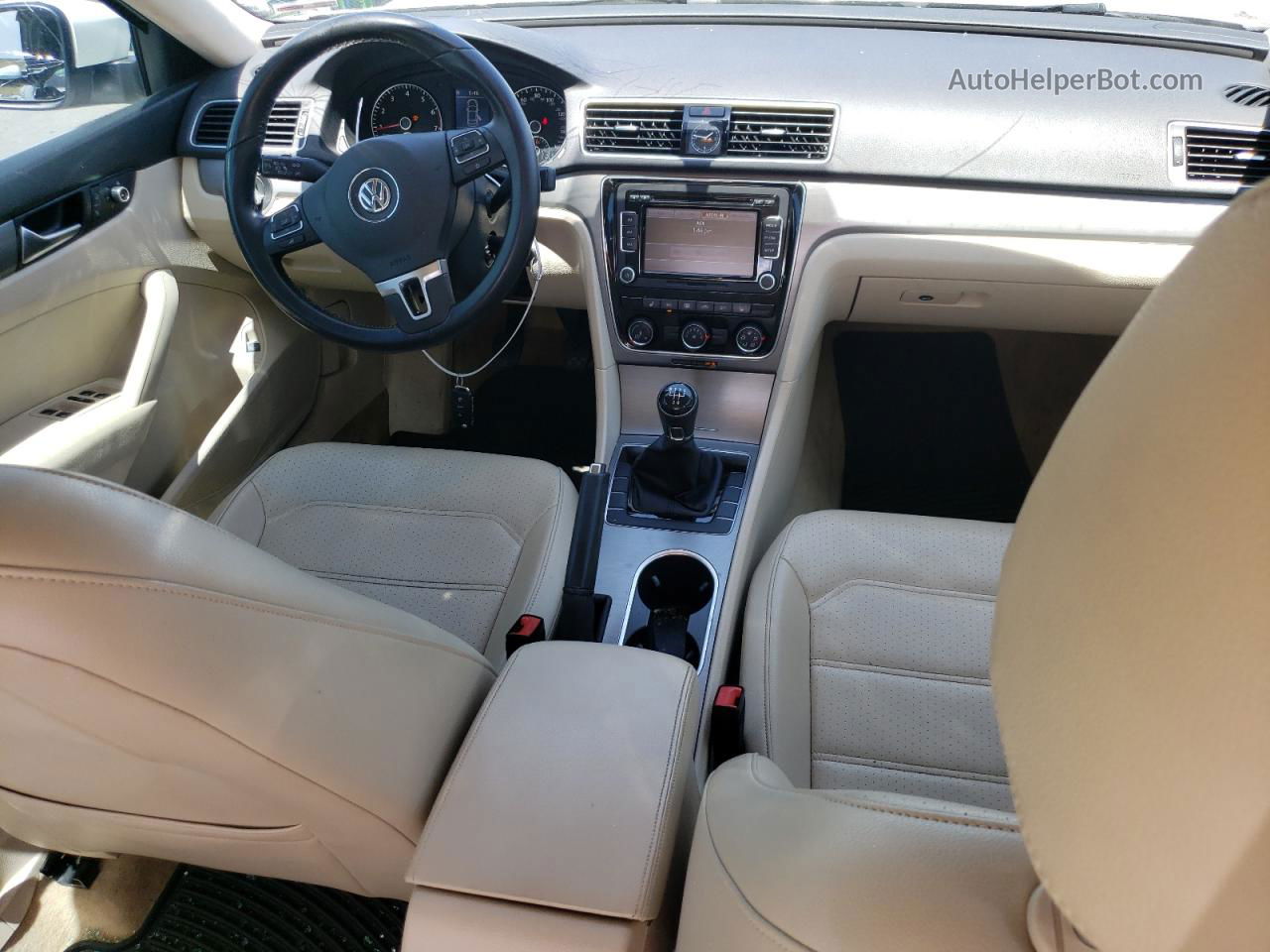 2014 Volkswagen Passat Se Белый vin: 1VWBS7A31EC099774