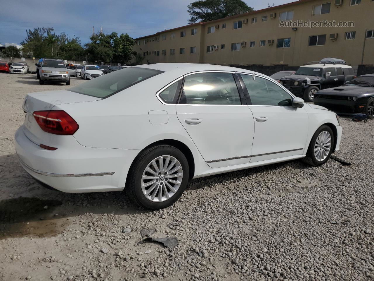 2016 Volkswagen Passat Se White vin: 1VWBS7A33GC010905