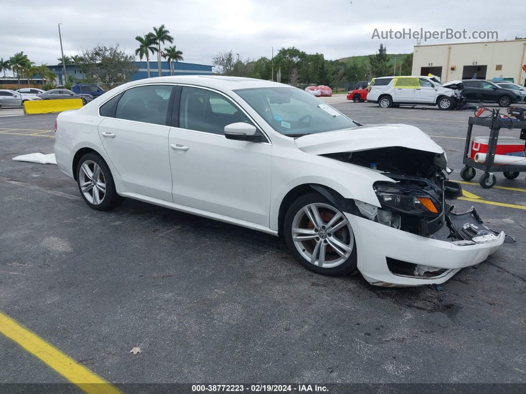 2014 Volkswagen Passat 1.8t Se White vin: 1VWBS7A35EC088583