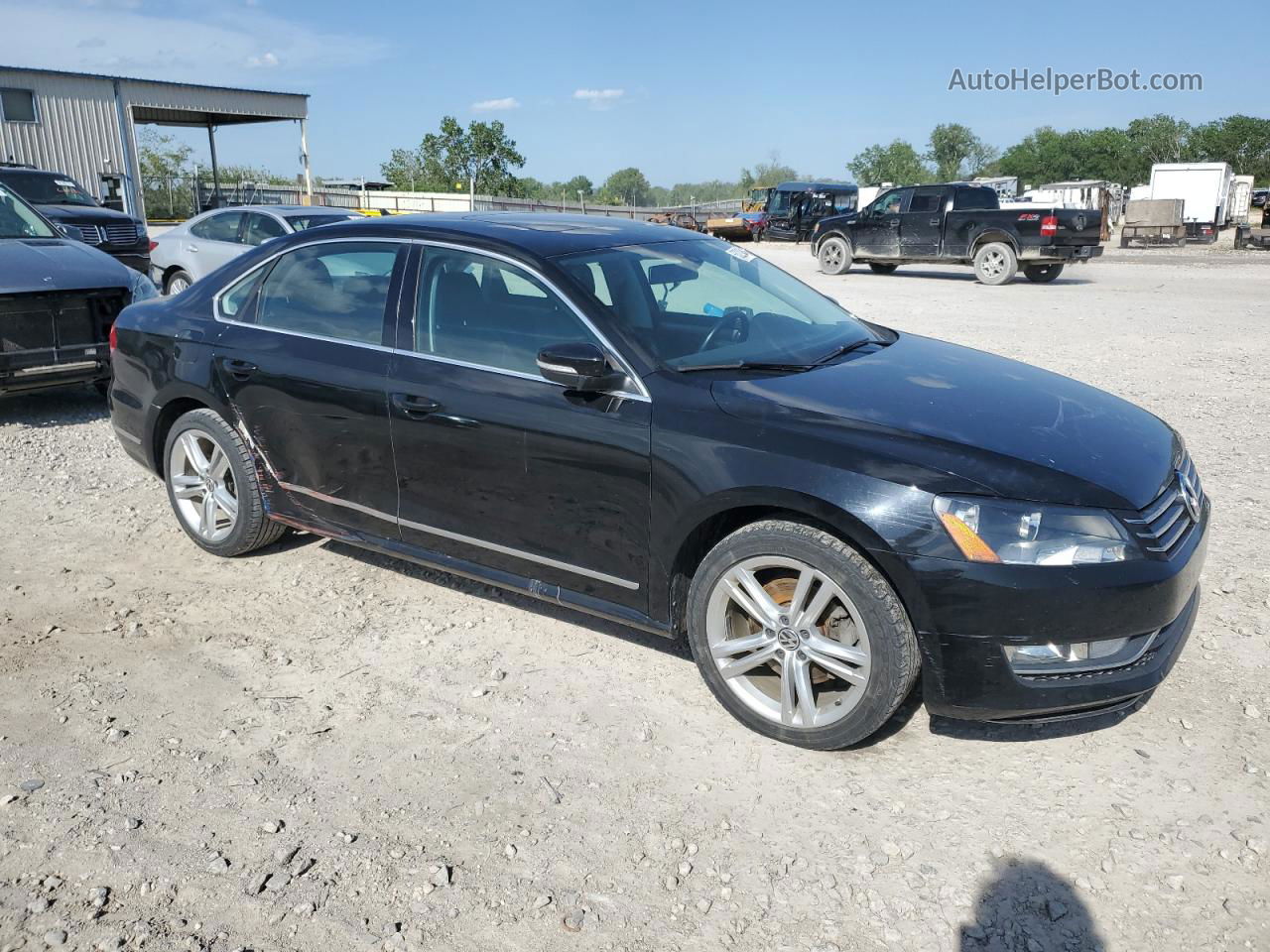 2015 Volkswagen Passat Se Black vin: 1VWBS7A36FC039703