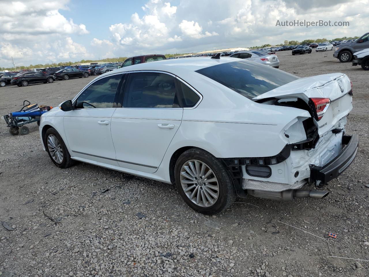 2016 Volkswagen Passat Se White vin: 1VWBS7A36GC010798