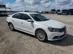 2016 Volkswagen Passat Se White vin: 1VWBS7A36GC010798