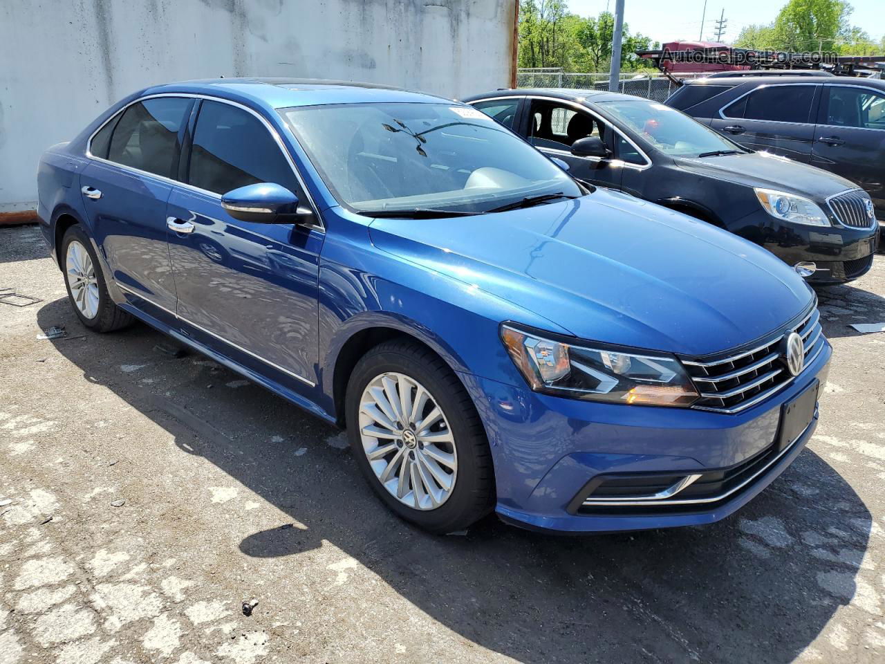 2016 Volkswagen Passat Se Blue vin: 1VWBS7A36GC028699