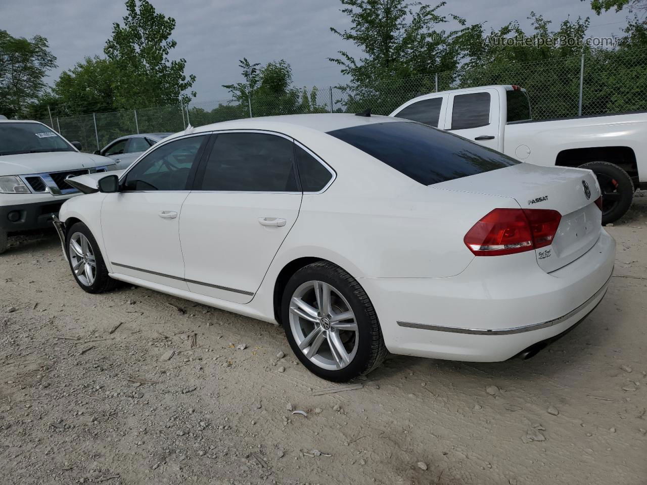 2015 Volkswagen Passat Se White vin: 1VWBS7A37FC063315