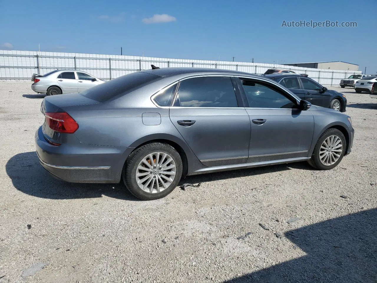 2016 Volkswagen Passat Se Gray vin: 1VWBS7A37GC051540