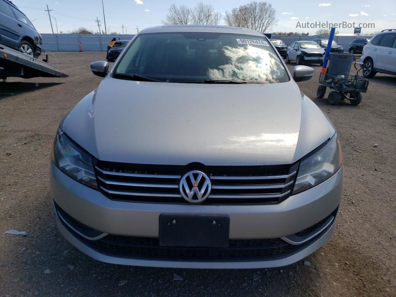 2014 Volkswagen Passat Se Серебряный vin: 1VWBS7A38EC043427