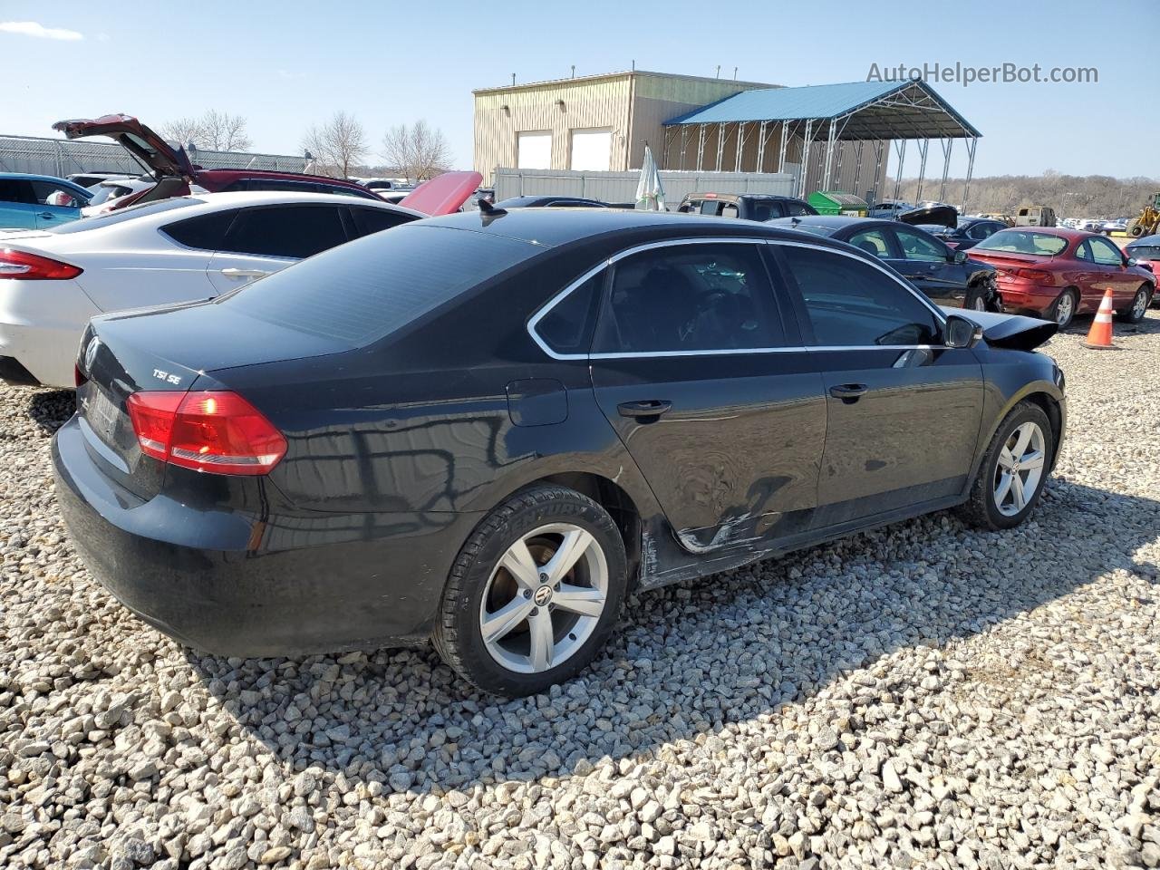 2015 Volkswagen Passat Se Black vin: 1VWBS7A38FC006492