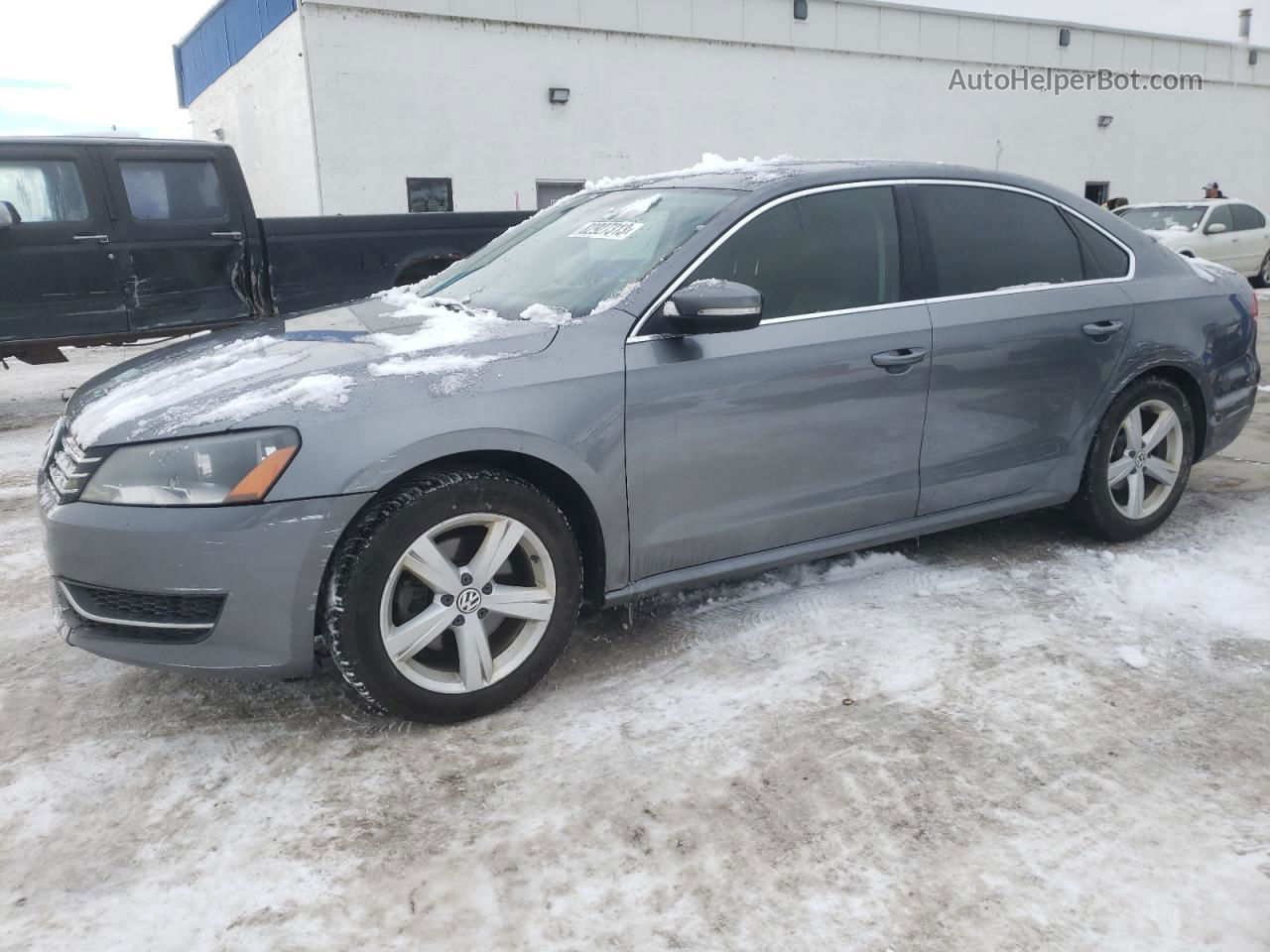 2014 Volkswagen Passat Se Gray vin: 1VWBS7A39EC094158