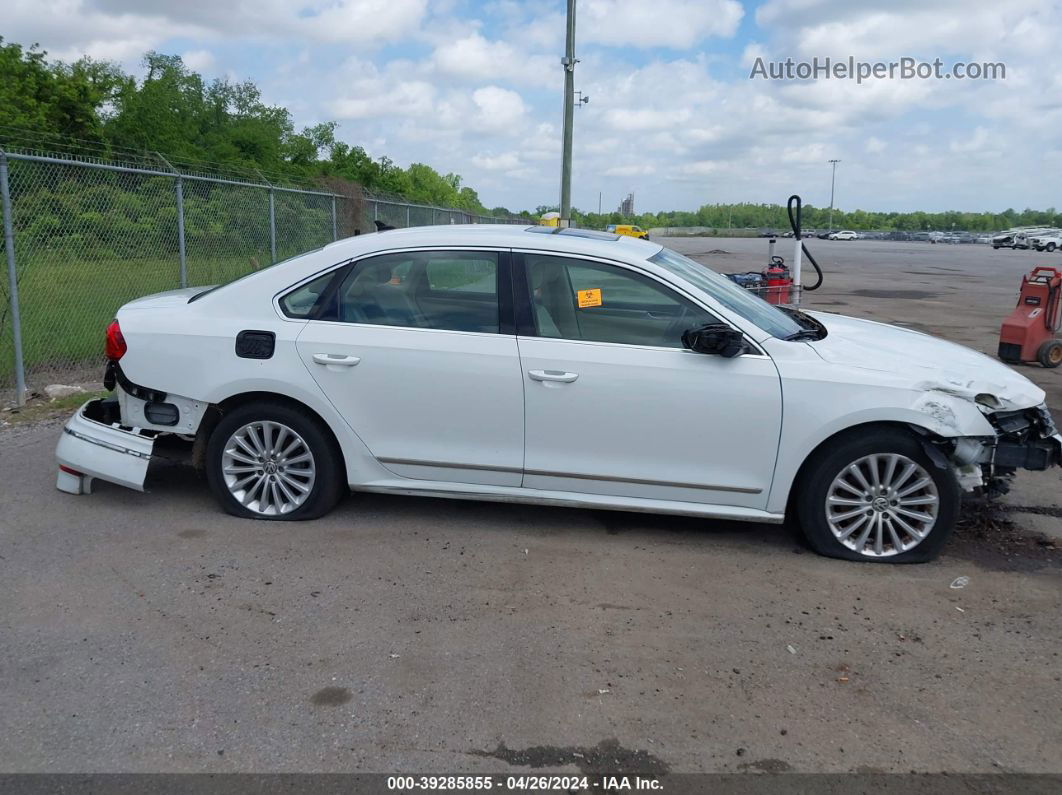 2016 Volkswagen Passat 1.8t Se Белый vin: 1VWBS7A3XGC053329