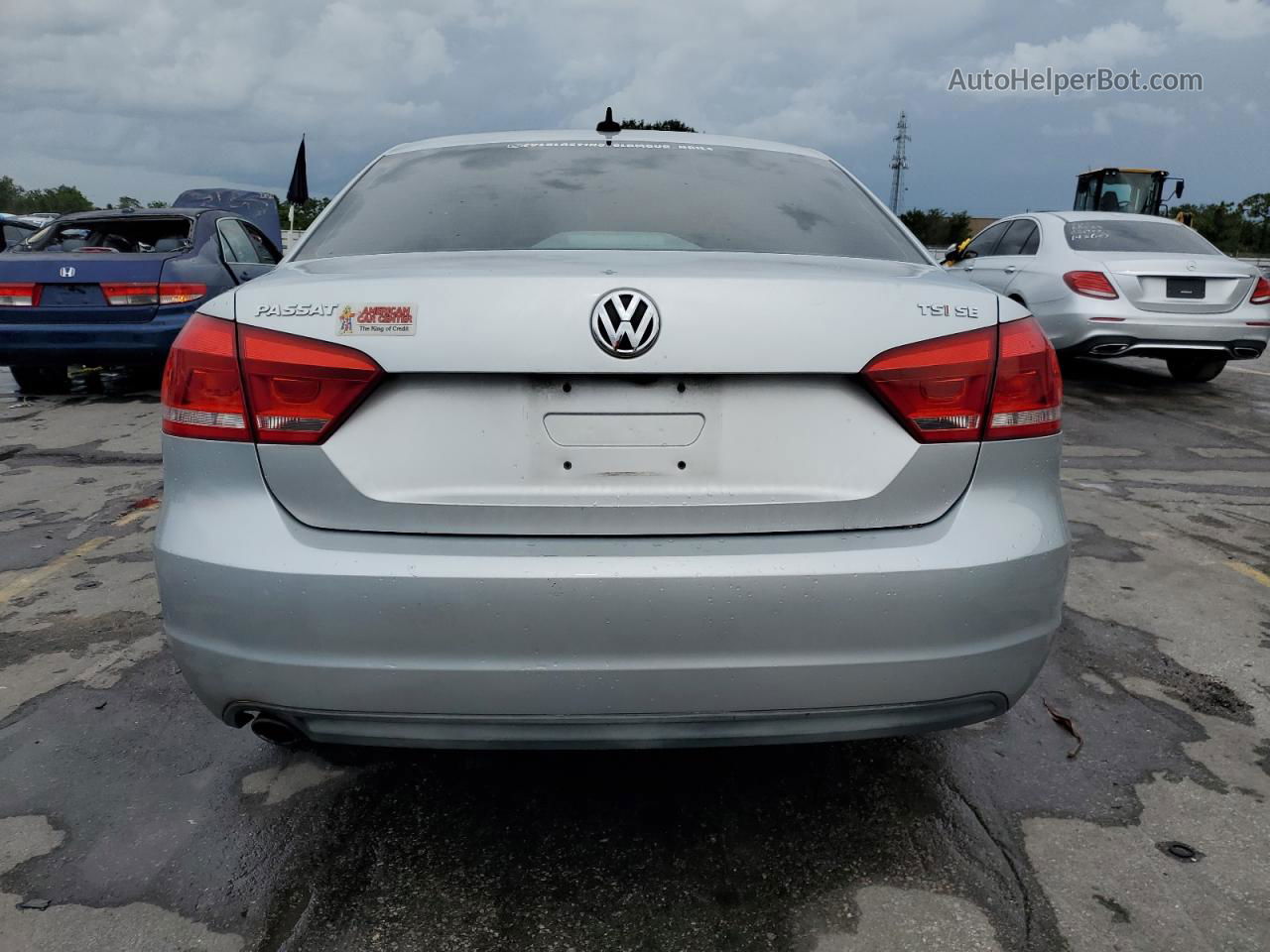 2015 Volkswagen Passat Se Серебряный vin: 1VWBT7A30FC025549