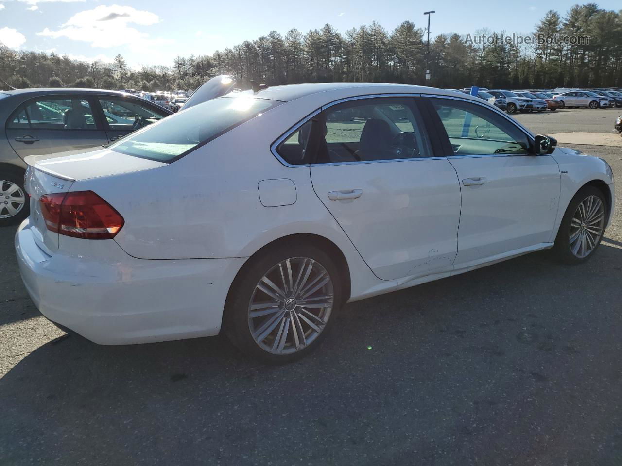 2015 Volkswagen Passat Se White vin: 1VWBT7A30FC100301