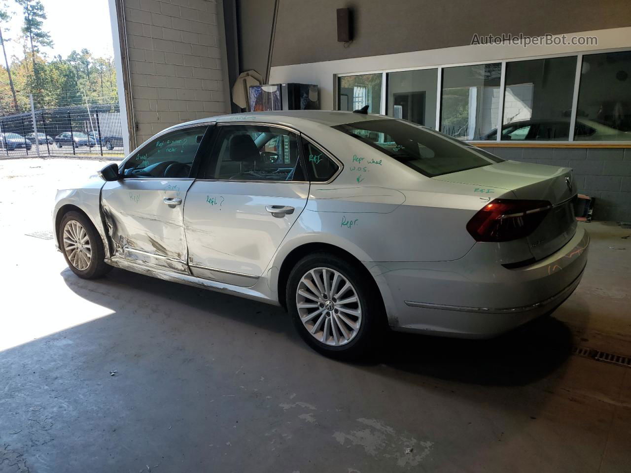 2017 Volkswagen Passat Se Silver vin: 1VWBT7A30HC040099