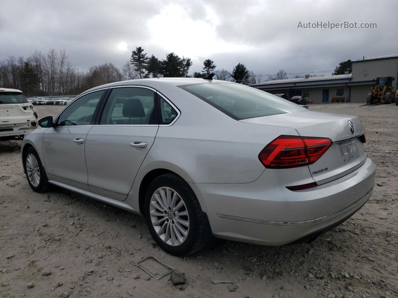 2016 Volkswagen Passat Se Серебряный vin: 1VWBT7A31GC050977