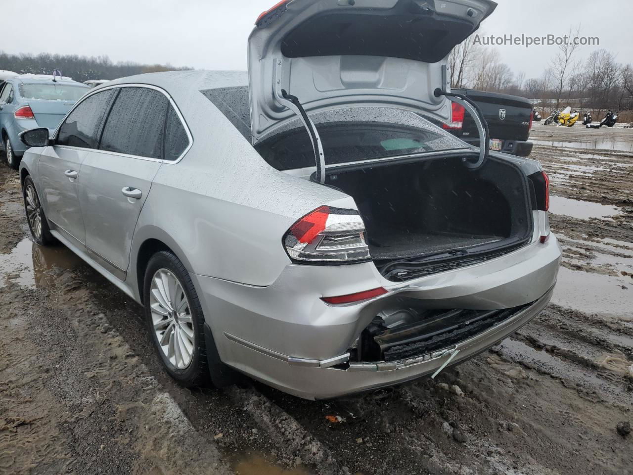 2016 Volkswagen Passat Se Серебряный vin: 1VWBT7A31GC058903