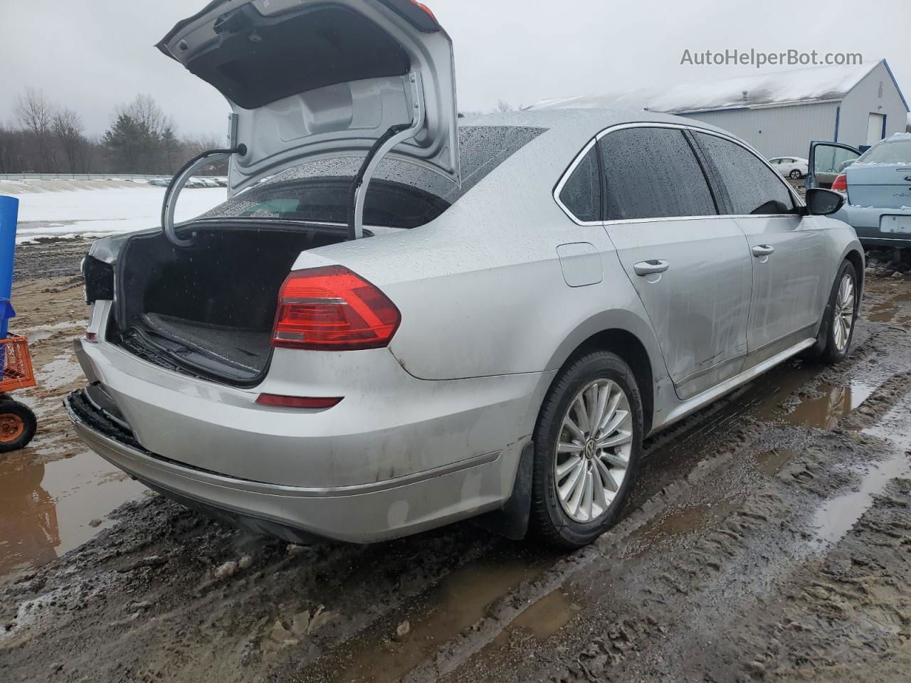 2016 Volkswagen Passat Se Серебряный vin: 1VWBT7A31GC058903