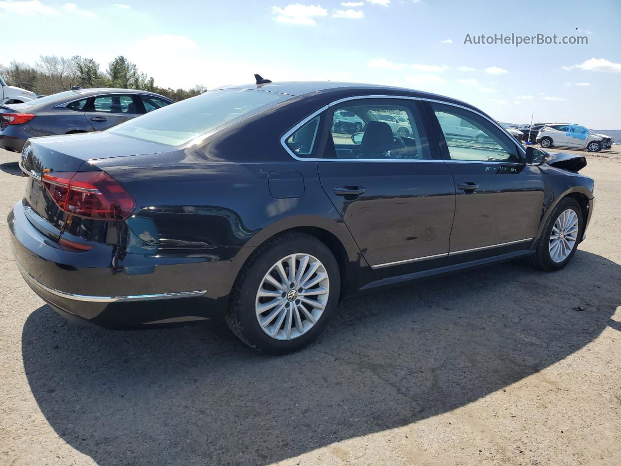 2017 Volkswagen Passat Se Black vin: 1VWBT7A31HC022288